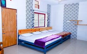 Staymaker Kotian Guest House